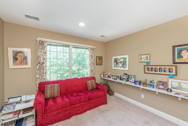 75 Schindler Way, Fairfield Twp., NJ 07004