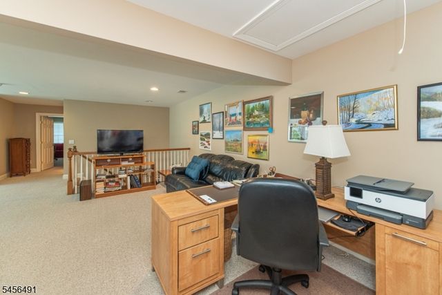 75 Schindler Way, Fairfield Twp., NJ 07004