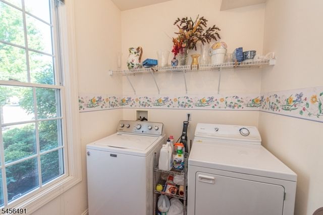 75 Schindler Way, Fairfield Twp., NJ 07004