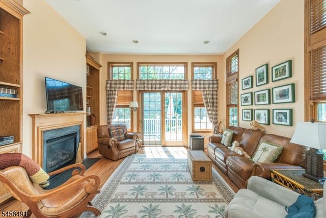 75 Schindler Way, Fairfield Twp., NJ 07004
