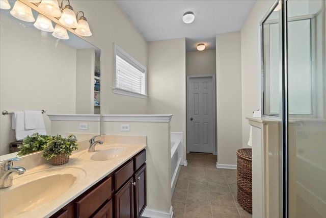 1304 ISLAND SHORE DR, Memphis, TN 38103