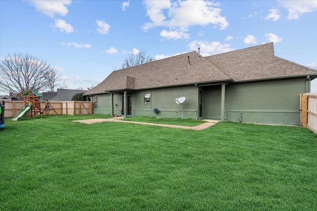 1304 ISLAND SHORE DR, Memphis, TN 38103