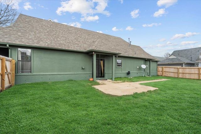 1304 ISLAND SHORE DR, Memphis, TN 38103