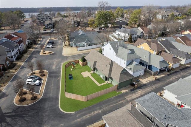 1304 ISLAND SHORE DR, Memphis, TN 38103