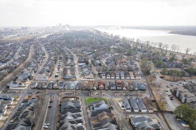 1304 ISLAND SHORE DR, Memphis, TN 38103