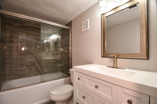 12955 Woodforest Boulevard 20, Houston, TX 77015