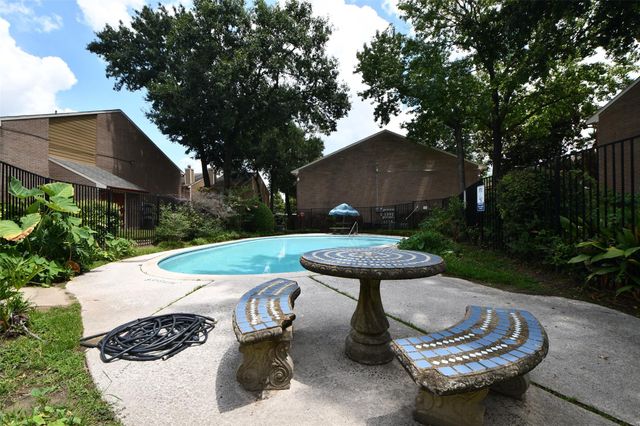 12955 Woodforest Boulevard 20, Houston, TX 77015