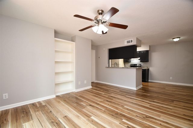 12955 Woodforest Boulevard 20, Houston, TX 77015