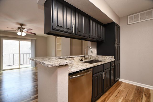 12955 Woodforest Boulevard 20, Houston, TX 77015