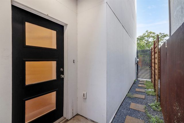 154 S Cisco Street, Dallas, TX 75246
