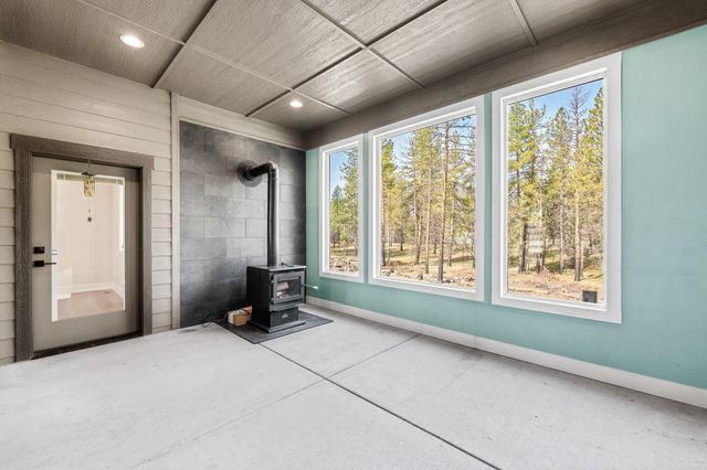 402 S Christensen Rd, Medical Lake, WA 99022