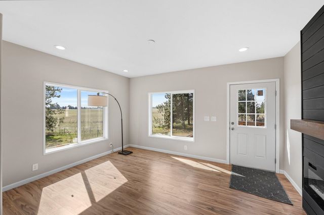 402 S Christensen Rd, Medical Lake, WA 99022