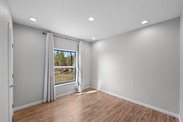 402 S Christensen Rd, Medical Lake, WA 99022
