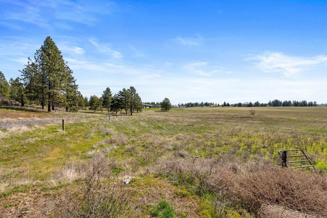 402 S Christensen Rd, Medical Lake, WA 99022