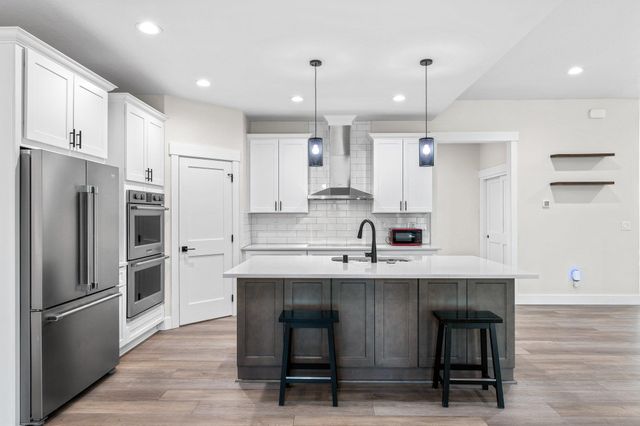 402 S Christensen Rd, Medical Lake, WA 99022