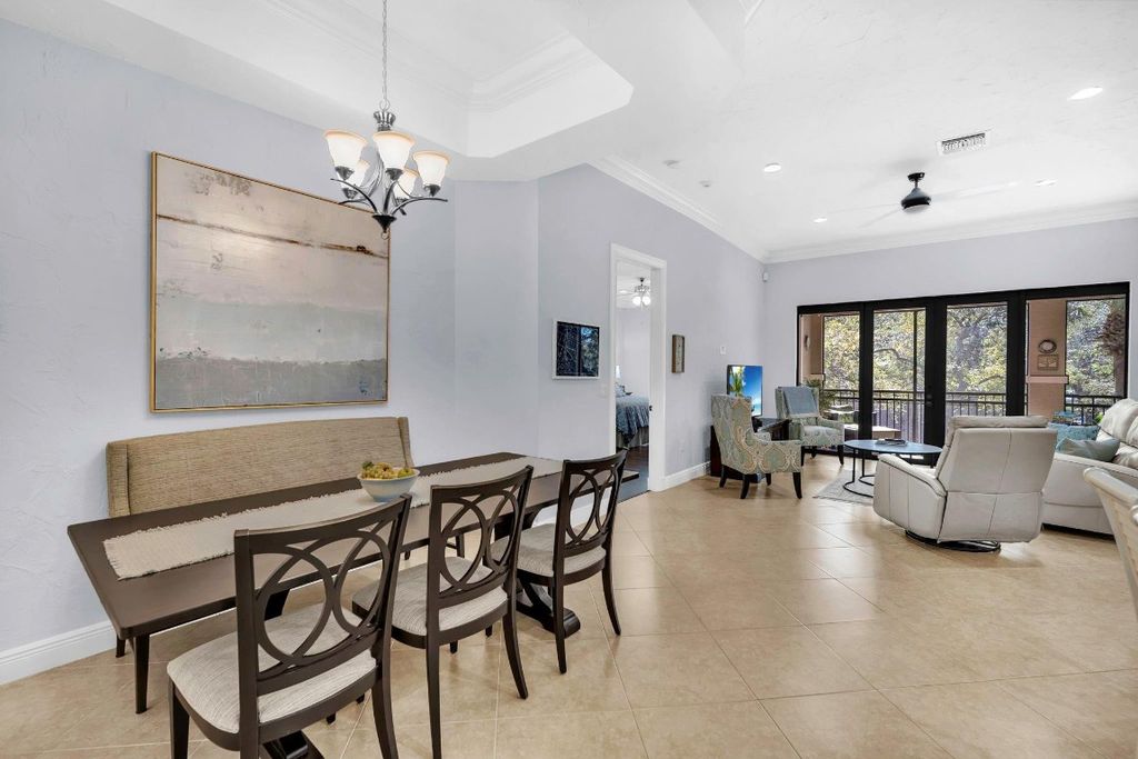 Image 10 of property listing at 7574 Old Thyme Court 9D, Parkland, FL 33076