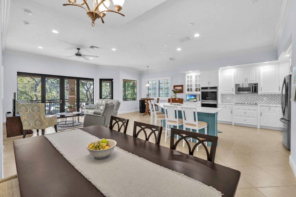 Image 11 of property listing at 7574 Old Thyme Court 9D, Parkland, FL 33076