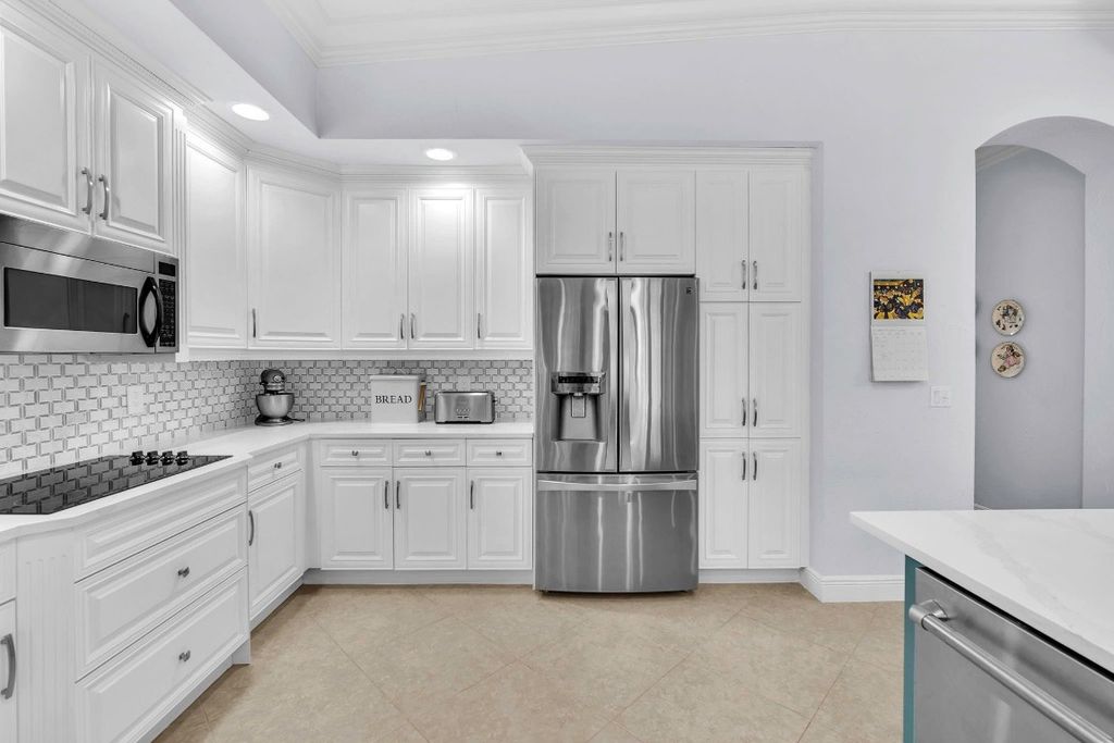 Image 2 of property listing at 7574 Old Thyme Court 9D, Parkland, FL 33076