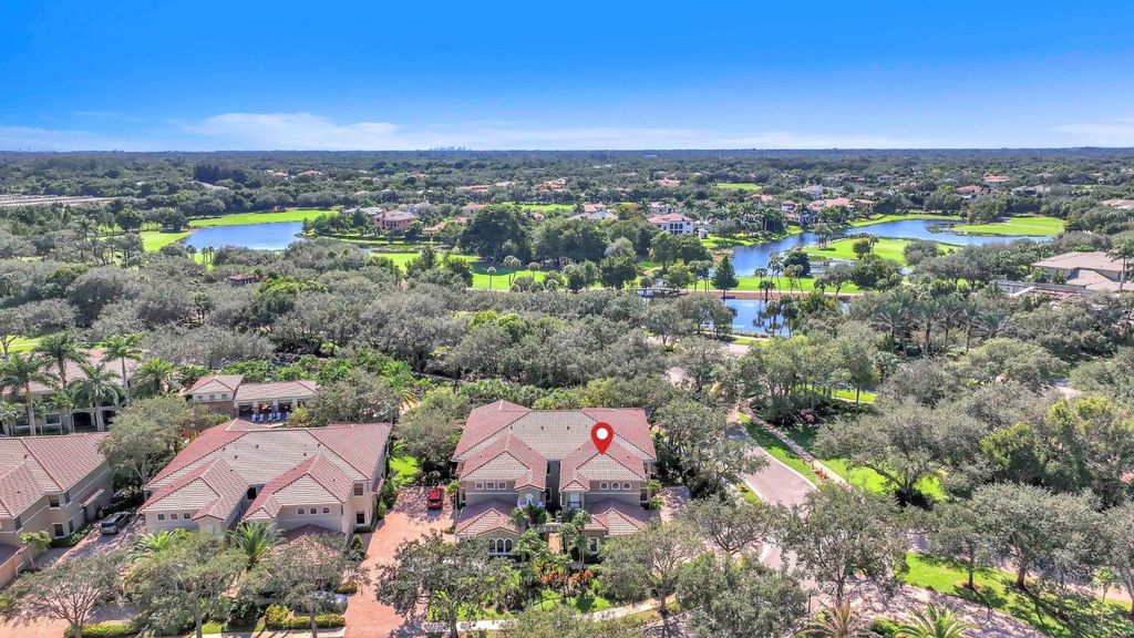 Image 34 of property listing at 7574 Old Thyme Court 9D, Parkland, FL 33076