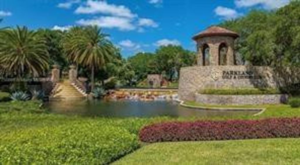 Image 40 of property listing at 7574 Old Thyme Court 9D, Parkland, FL 33076