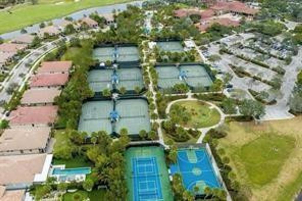 Image 59 of property listing at 7574 Old Thyme Court 9D, Parkland, FL 33076