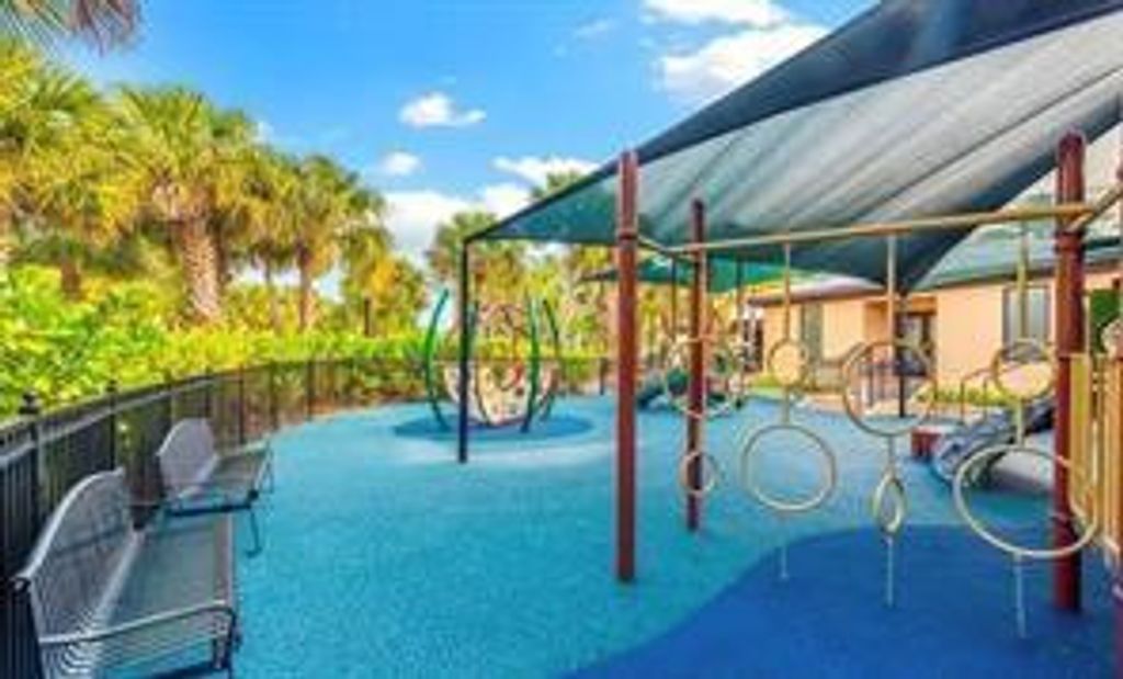 Image 68 of property listing at 7574 Old Thyme Court 9D, Parkland, FL 33076