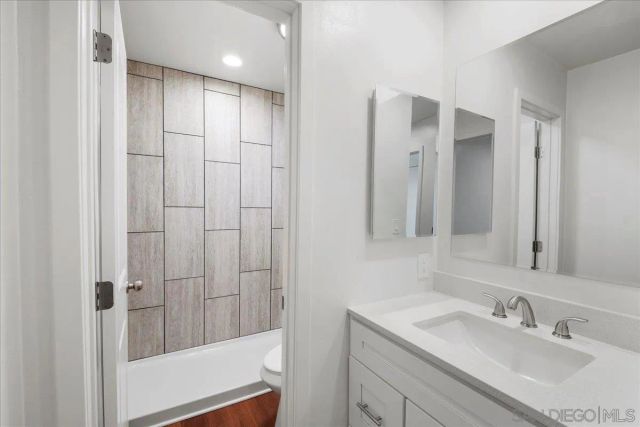 8069 Caminito De Pizza A, San Diego, CA 92108