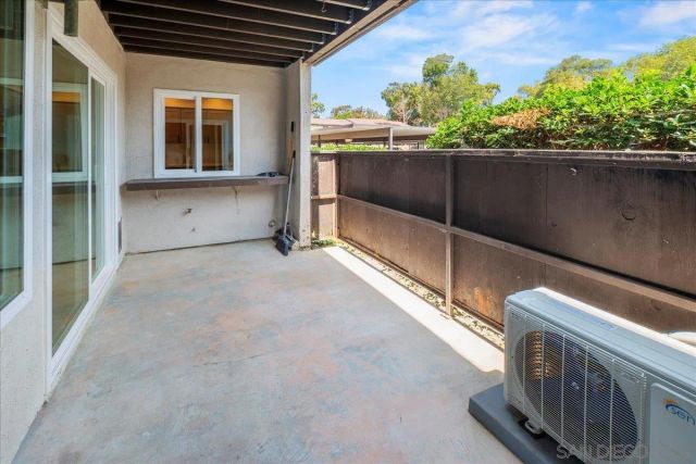 8069 Caminito De Pizza A, San Diego, CA 92108