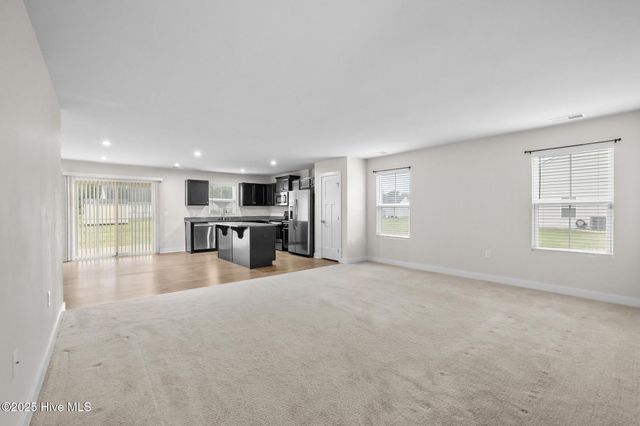 121 Hidden View Loop, Moyock, NC 27958