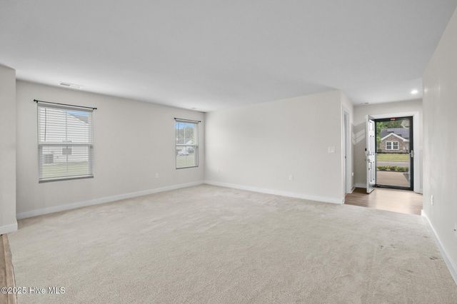 121 Hidden View Loop, Moyock, NC 27958
