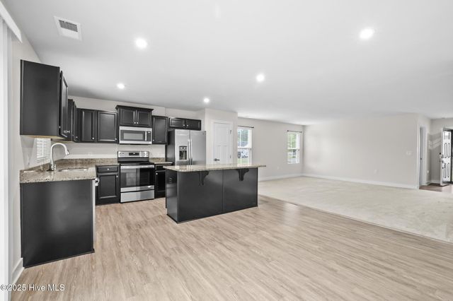 121 Hidden View Loop, Moyock, NC 27958