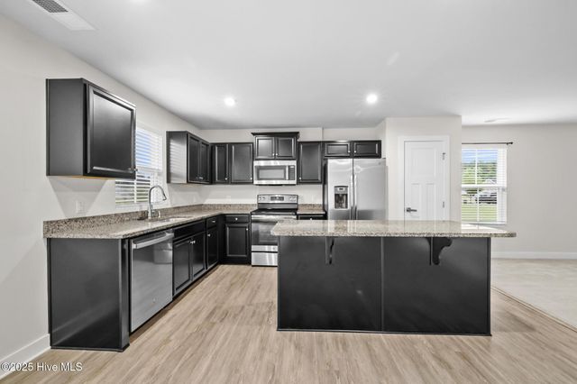 121 Hidden View Loop, Moyock, NC 27958