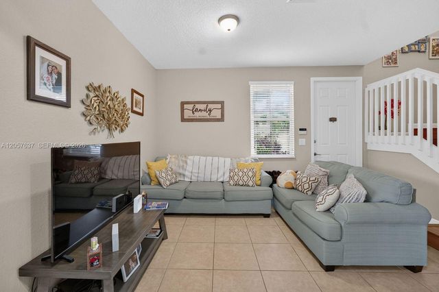 152 SE 29th Ave 9, Homestead, FL 33033