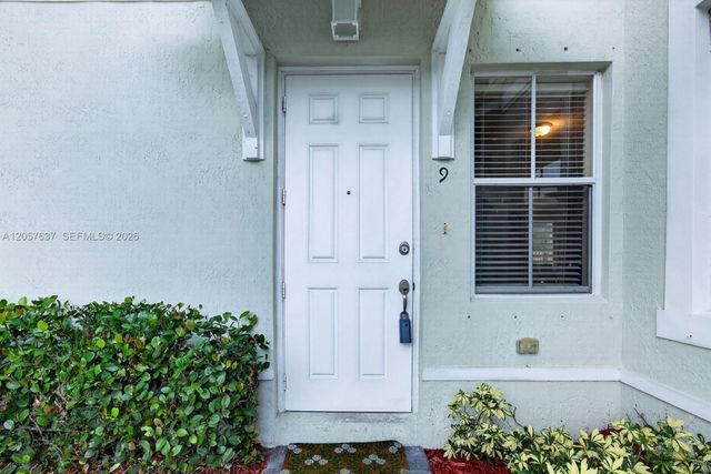 152 SE 29th Ave 9, Homestead, FL 33033
