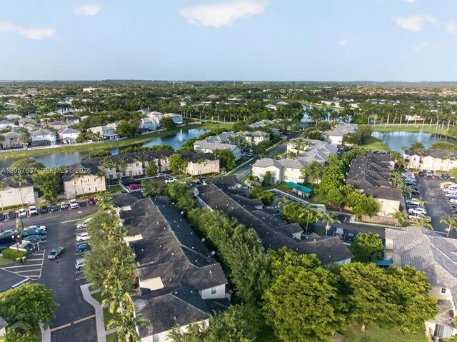152 SE 29th Ave 9, Homestead, FL 33033