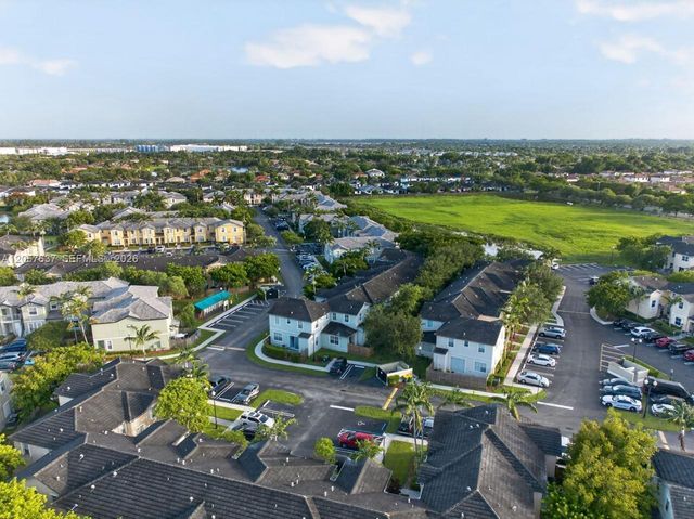 152 SE 29th Ave 9, Homestead, FL 33033
