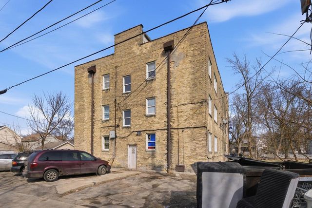 2453 N 17th STREET, Milwaukee, WI 53206