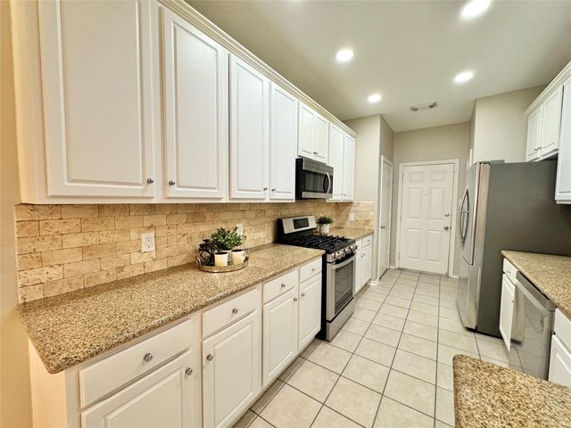 234 W Stedhill Loop, The Woodlands, TX 77384