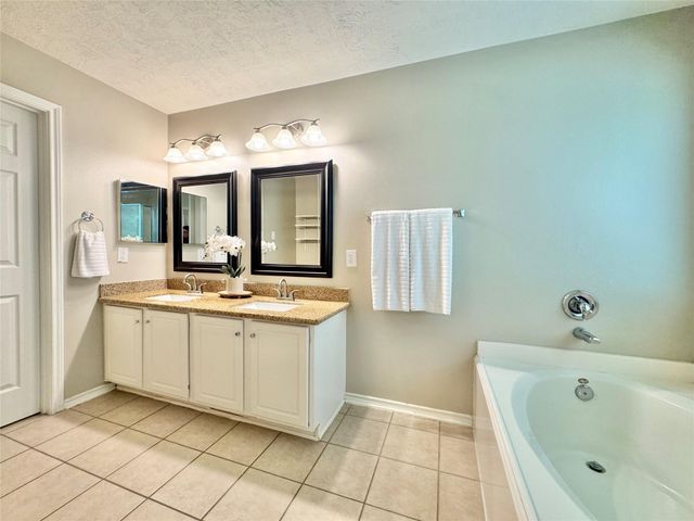 234 W Stedhill Loop, The Woodlands, TX 77384