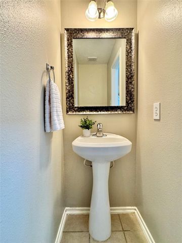 234 W Stedhill Loop, The Woodlands, TX 77384