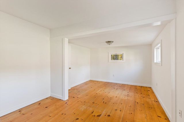 76 Middle Hancock Road, Peterborough, NH 03458