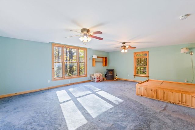 76 Middle Hancock Road, Peterborough, NH 03458