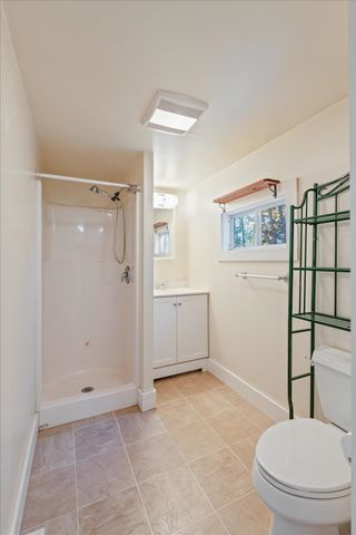 76 Middle Hancock Road, Peterborough, NH 03458