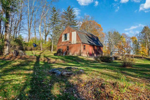 76 Middle Hancock Road, Peterborough, NH 03458