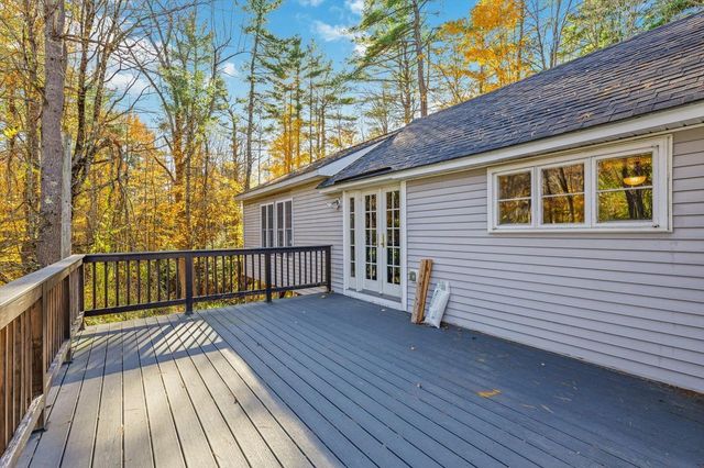 76 Middle Hancock Road, Peterborough, NH 03458
