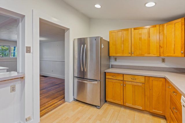 76 Middle Hancock Road, Peterborough, NH 03458