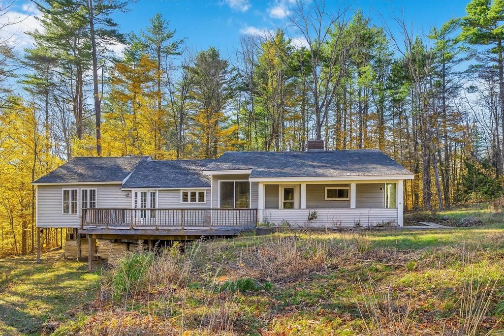 76 Middle Hancock Road, Peterborough, NH 03458