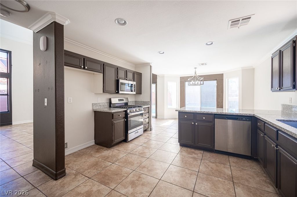 8125 Dolphin Landing Drive, Las Vegas, NV 89128 — photo 5