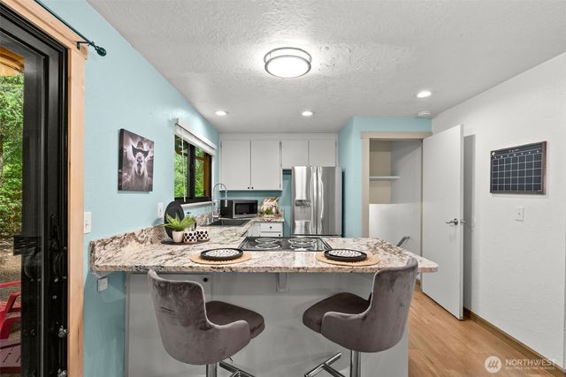 13850 NW Dolly Varden Lane, Bremerton, WA 98312