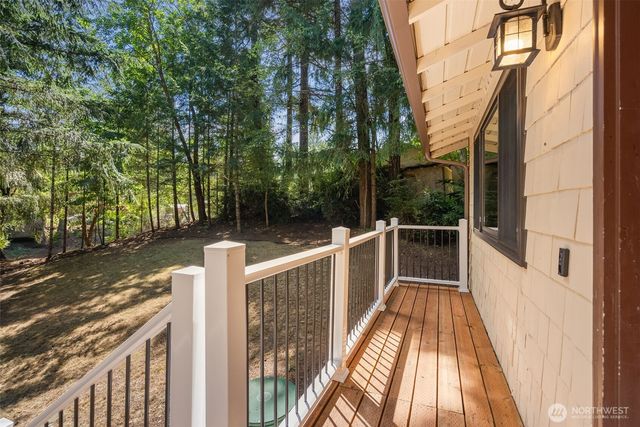 13850 NW Dolly Varden Lane, Bremerton, WA 98312